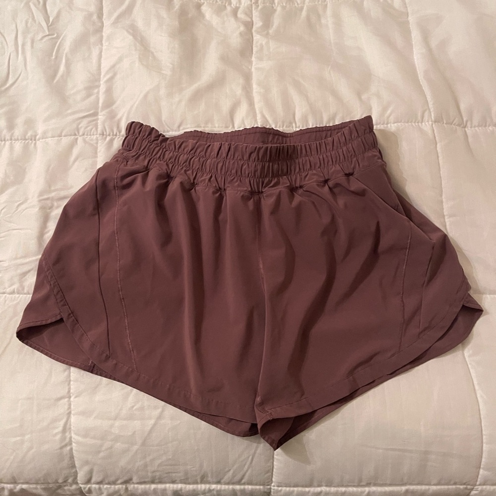 Lululemon Atheletics Track That Mid-Rise 5” Shorts Size12 Dark Mauve